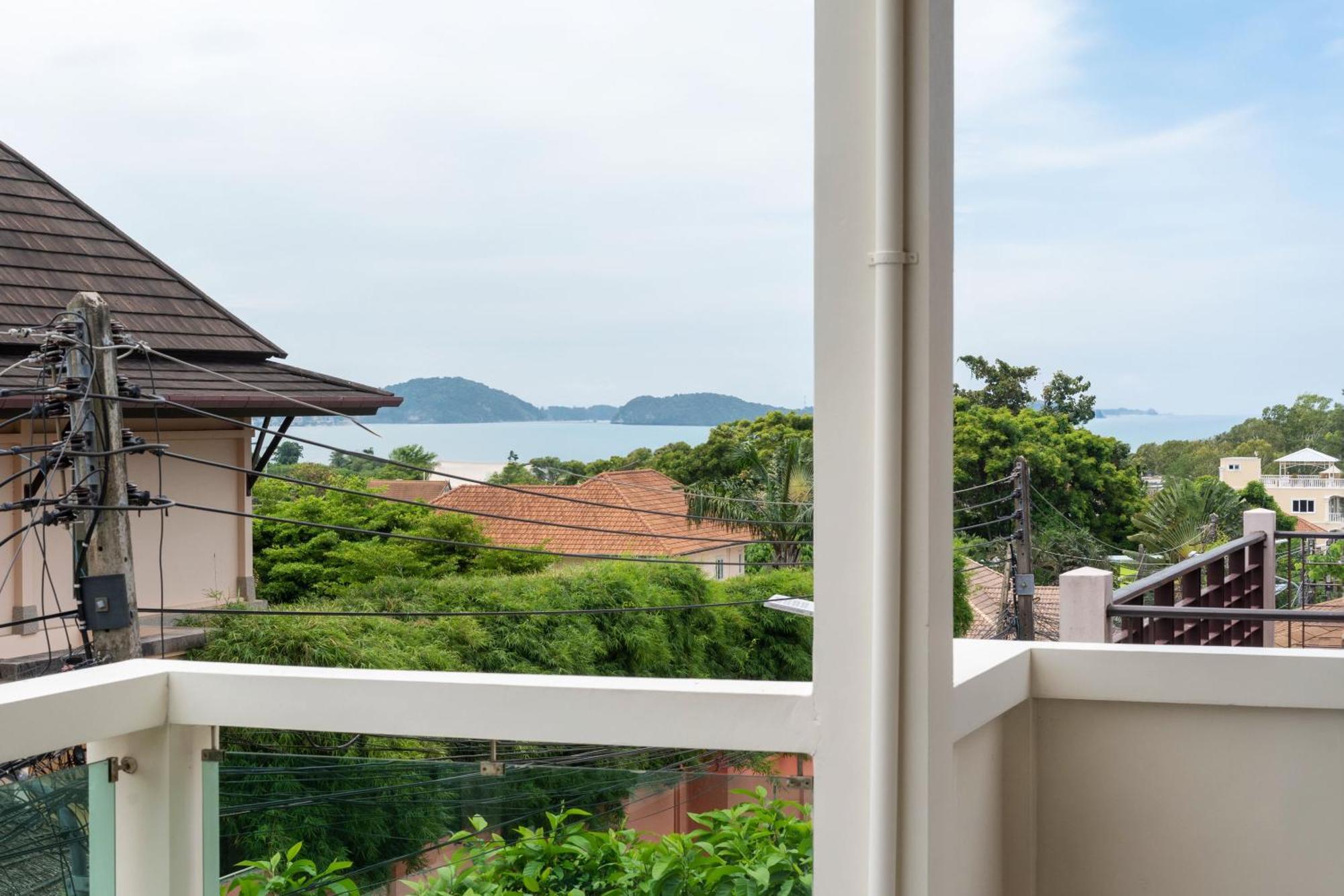 Apartment 1 Bedroom In Naiharn T Ban Saiyuan エクステリア 写真